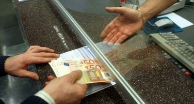 Conti correnti sempre più cari, ecco come risparmiare