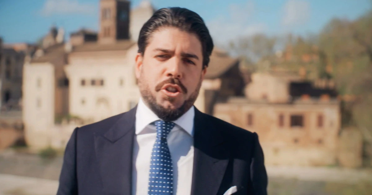 Chissà chi è, una maledizione per Amadeus: attenzione a quest'uomo (e a questo dato)