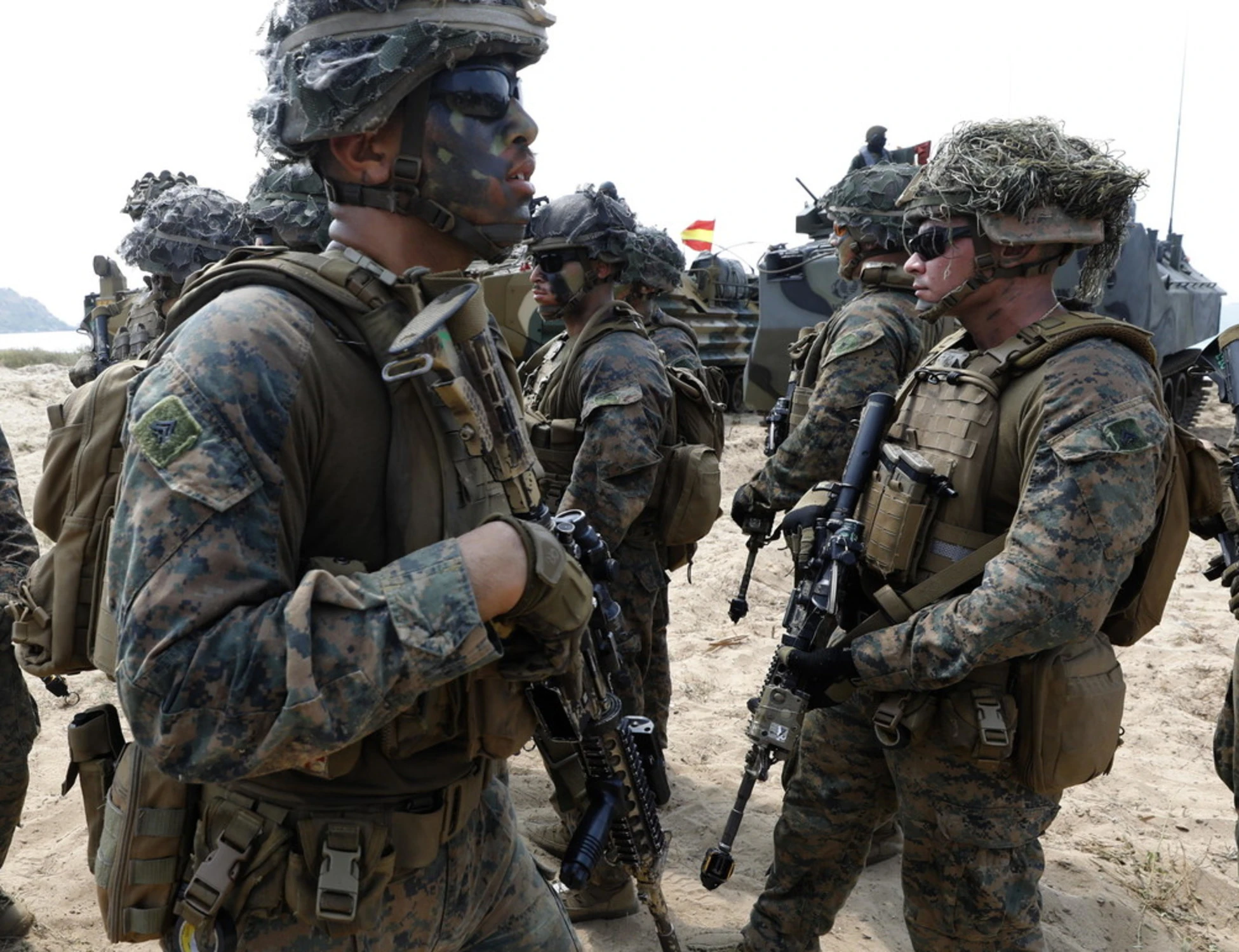 Iran, "il Pentagono invia in Medio Oriente 2500 marines e tre navi da guerra"