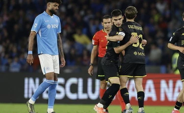 Serie A, il Napoli frena in casa con il Genoa: l'Inter torna a -1
