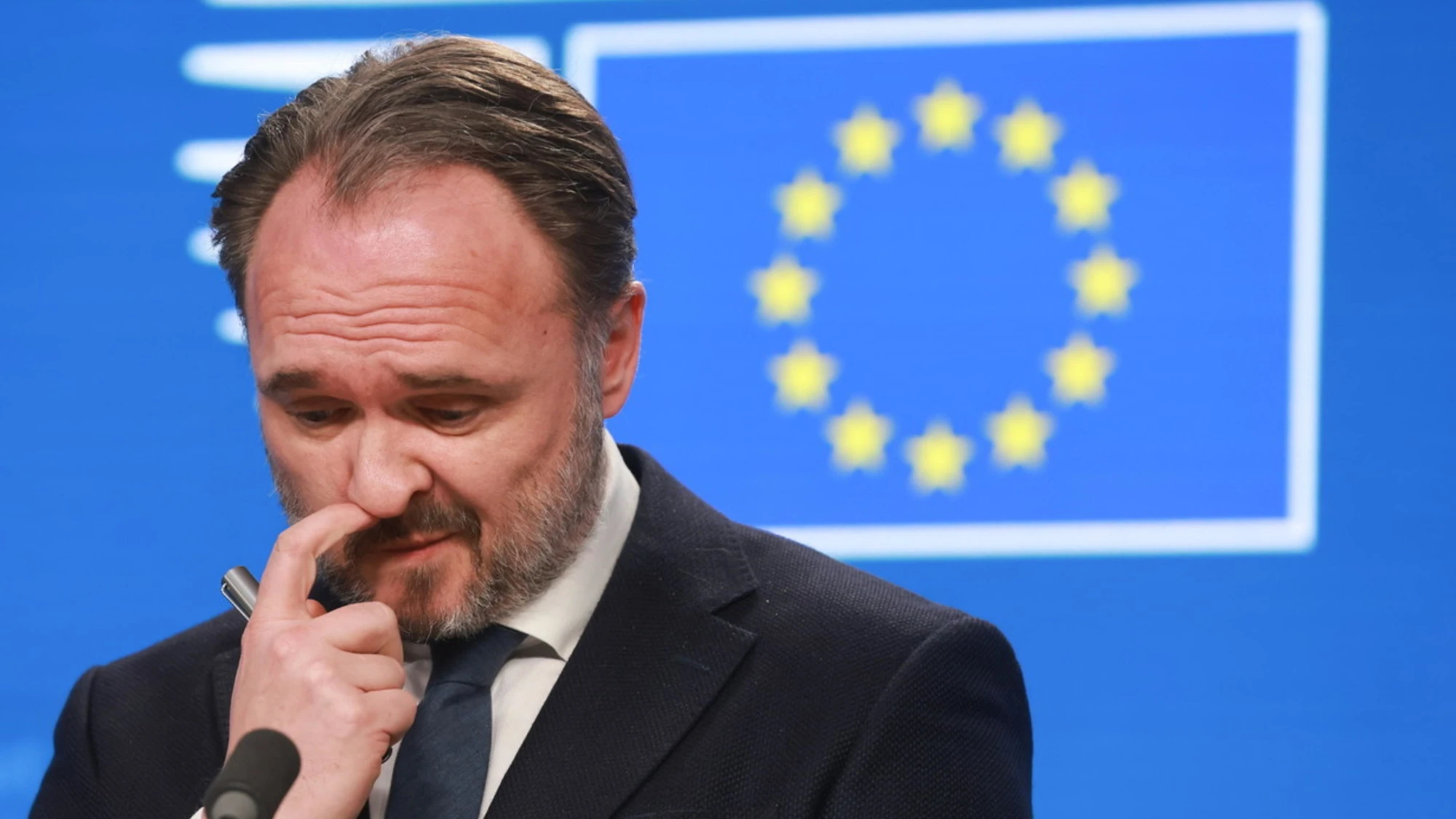 Follia Ue, nuovo piano verde contro la crisi: come ci rovinano