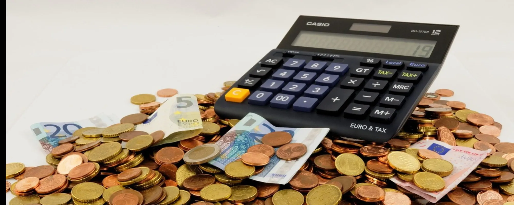 Tasse e pensioni, ecco quanti soldi restano agli italiani