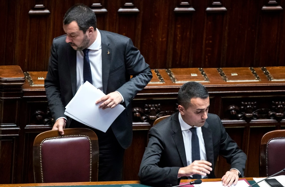 Manovra, il ricatto di Di Maio: Salvini ha ceduto per non far cadere il governo
