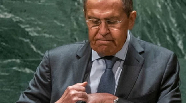 Sergey Lavrov, il messaggio minatorio ad ogni singolo parlamentare italiano: l'ultima minaccia del ministro di Putin