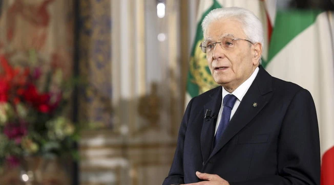 Sergio Mattarella, il discorso di fine anno: "Siete fuori strada"