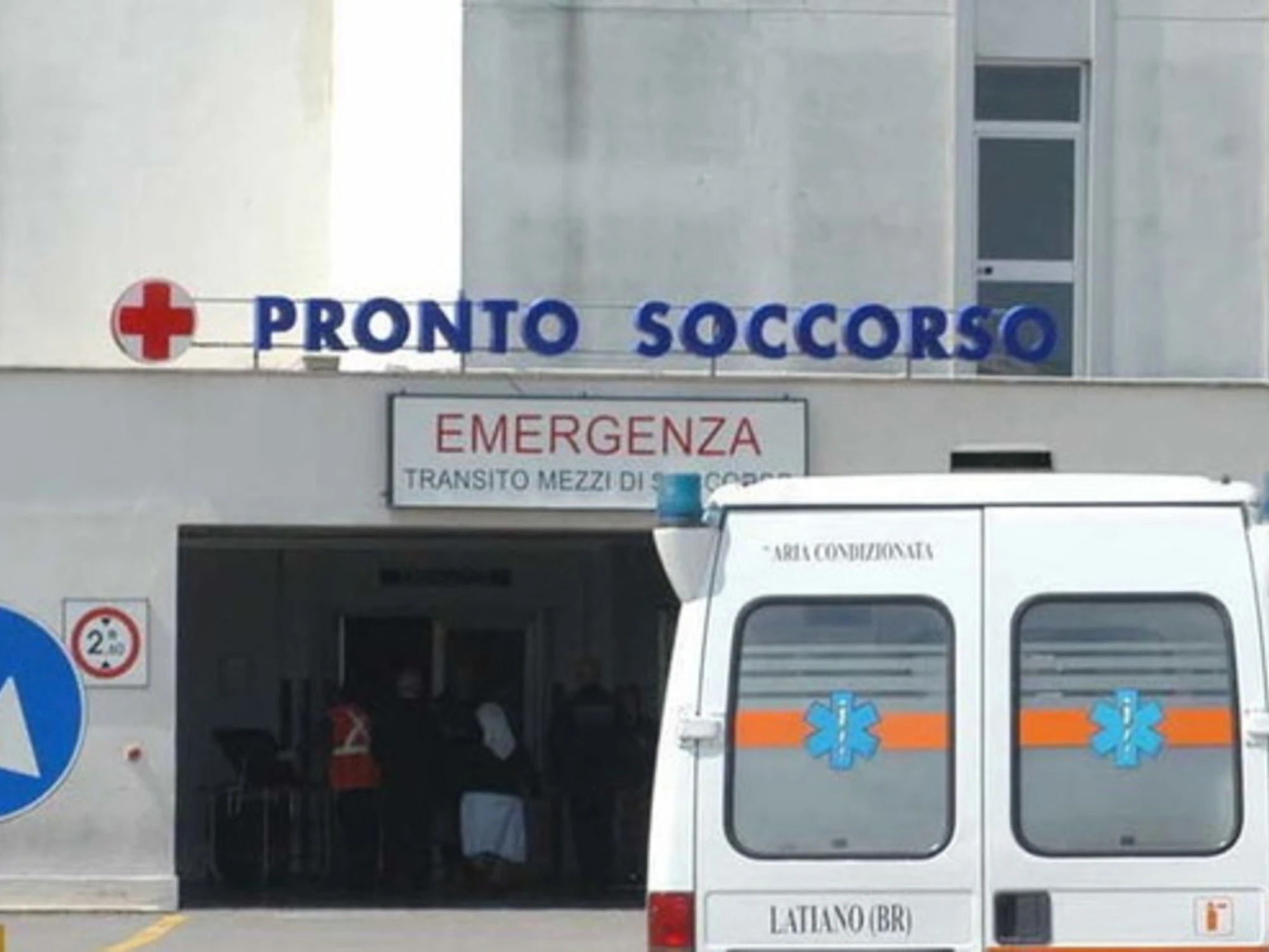 Puglia, il Perrino di Brindisi ancora senza Radiologia Interventistica: paziente trasferita con l'ambulanza privata