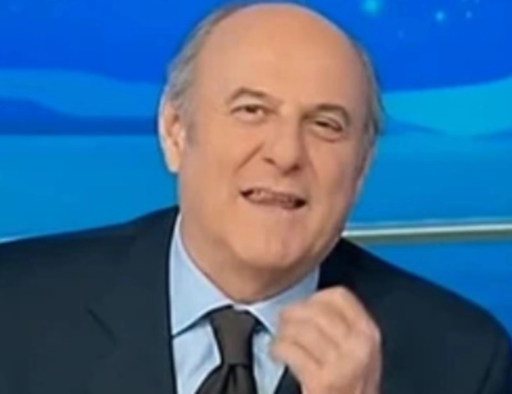 Striscia la Notizia, Gerry Scotti inchioda Monica Setta: "Fatti due risate"