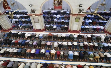 Forlì-Cesena, preghiera islamica a tutto volume? Il sindaco stacca la spinta