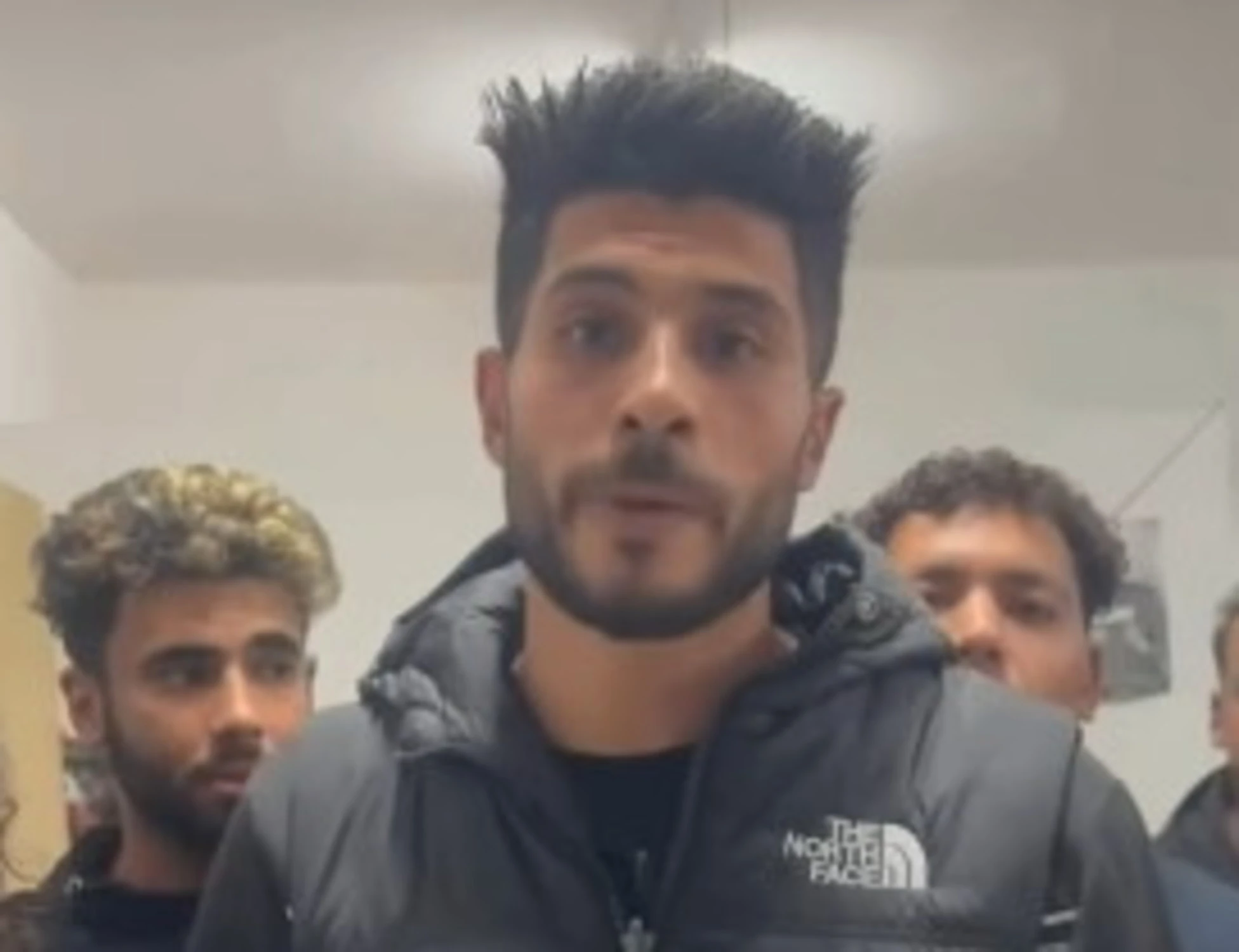 Marano, cosa insegnano alla Casa del Popolo agli stranieri: il video che li inchioda