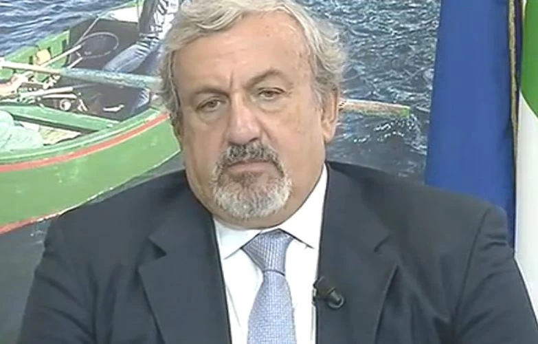 Michele Emiliano a L'aria che tira: "Cosa hanno in comune Matteo Salvini e Renzi. E cosa non hanno capito"