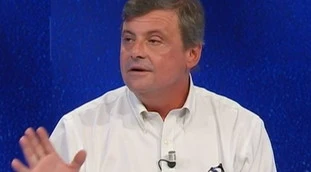In Onda, Carlo Calenda: "Colpa dei giornalisti", scoppia l'inferno