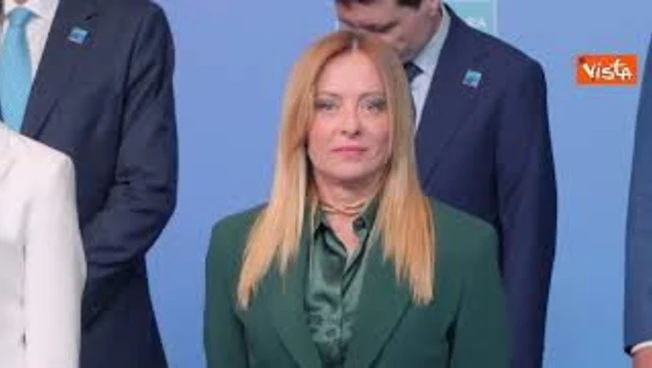 Meloni al vertice Nato di Ankara, la foto di gruppo con i leader dell'Alleanza