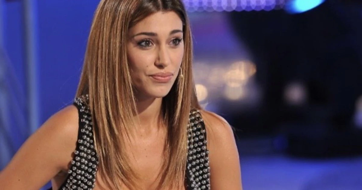 Belen Rodriguez, bomba atomica dell'amico di De Martino: "Lui la ha tradita. Ma lei...". Il "segreto inconfessabile"