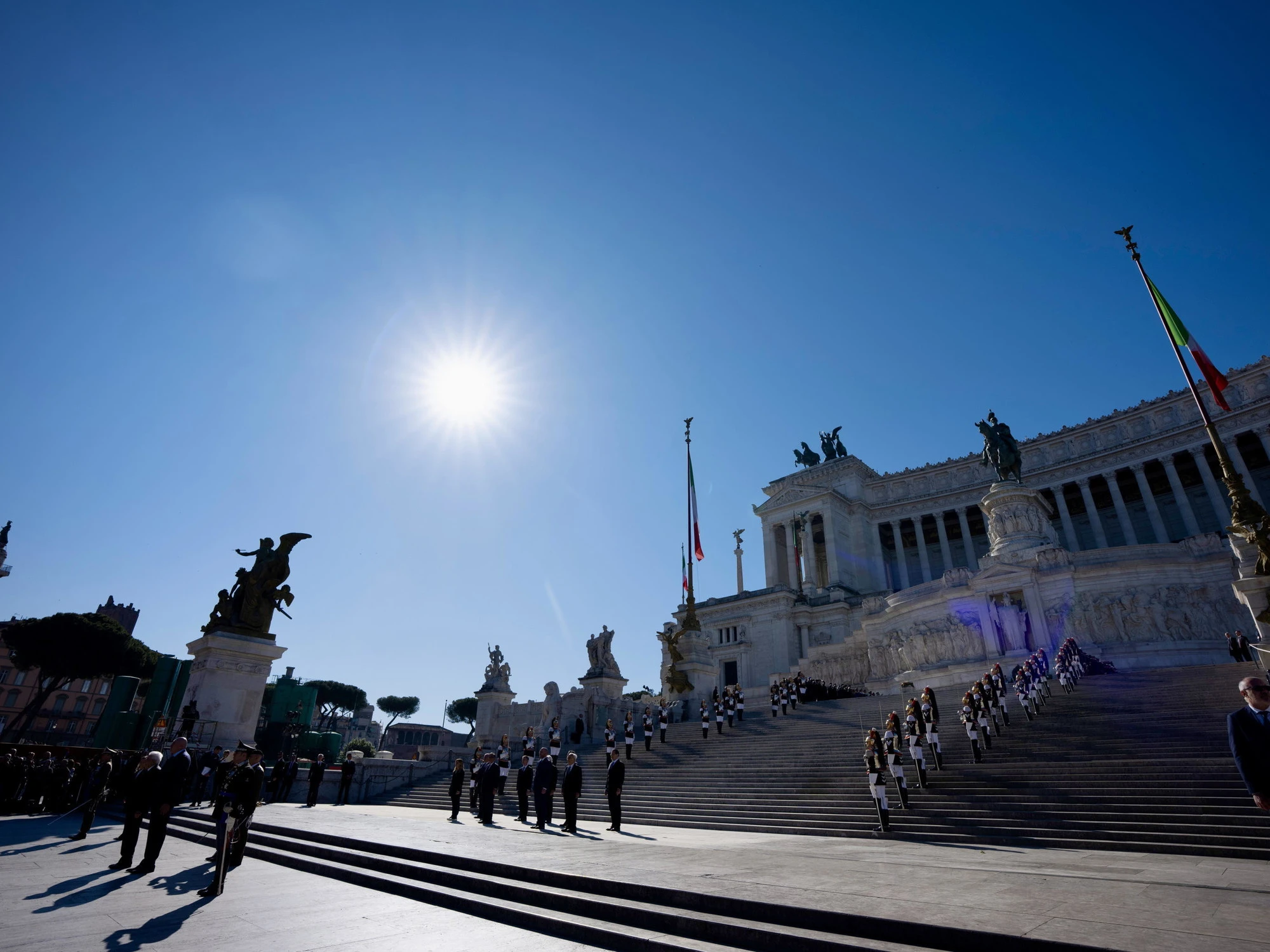 La "coesione nazionale" che unisce Mattarella e Meloni