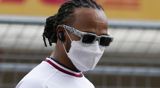 Gp Brasile, pole-Bottas e poi Verstappen. Hamilton, un 10° posto da leggenda: che rimonta!