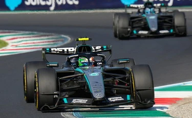 Gp Italia, Kimi Antonelli vince a Monza ed entra nella storia: impresa clamorosa