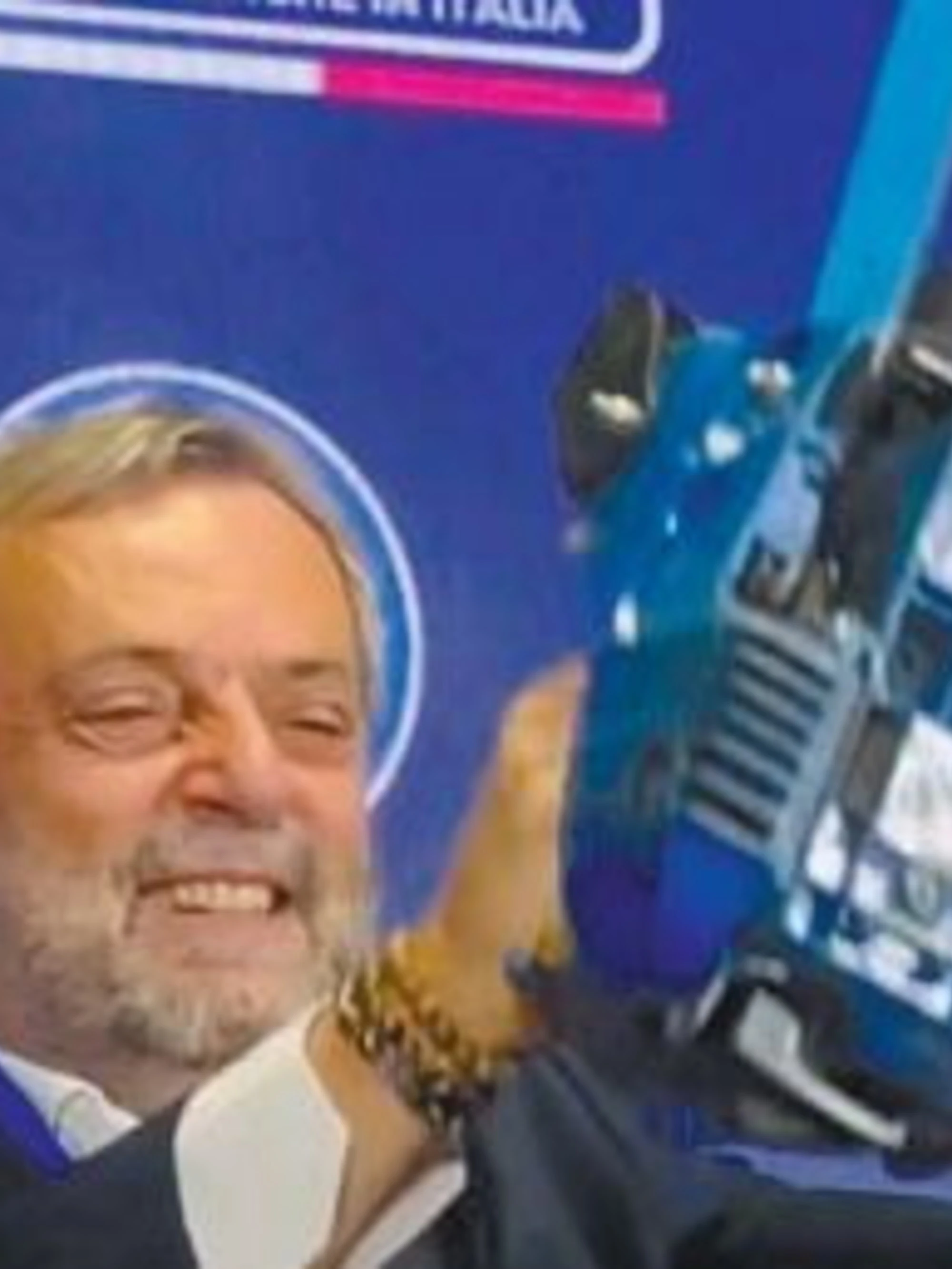 Nasce il partito della motosega