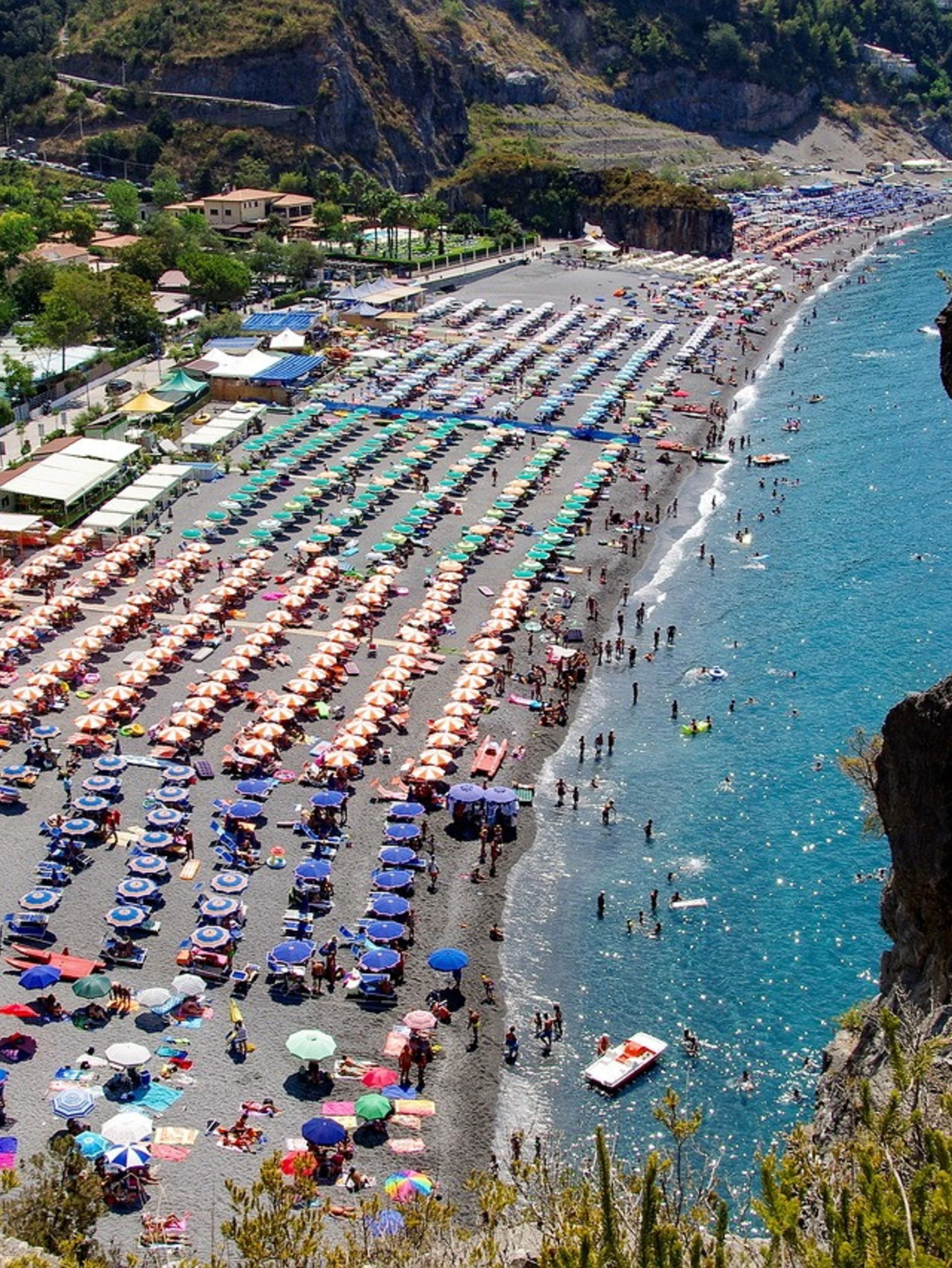 Settimana di Ferragosto: partite, lavorate o a casa?