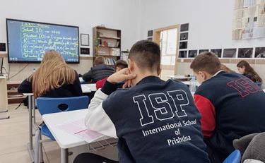 https://media.liberoquotidiano.it/rGcE_yg04aCeUzpyBegiKTAHyeVwdqkc_AUn-ZOS96k/width:800/quality:90/aW1hZ2VzLzIwMjYvMDYvMTQvMTYzMjM4MjYxLWNhNjkwOTFmLWUwZTgtNDQ4My04MDQ4LWIyMDQ0M2Y1MTVlOS5qcGc.webp