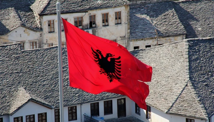 Europa, l'ingresso dell'Albania può salvare l'Italia dal dominio tedesco