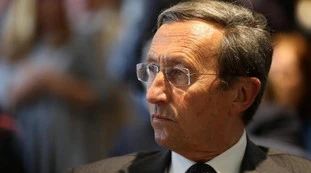 Gianfranco Fini? Dove è stato avvistato (e quella stranissima domanda)