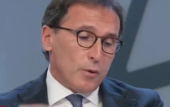 Coronavirus, il ministro Boccia: "Salvini untore". Il governo fuori controllo