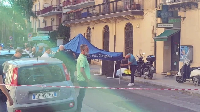 https://media.liberoquotidiano.it/rLMlKfOTuWU6kLcTJ4c22P6AfVOSaPbYT66PNm8-Rss/width:800/quality:90/aW1hZ2VzLzIwMjUvMDkvMTUvMDkxMDMyMzgyLTM4YTE4MTgwLWI1N2UtNDYzMS05Y2I2LTBiZTVlNjM3ODA0MS5qcGc.webp