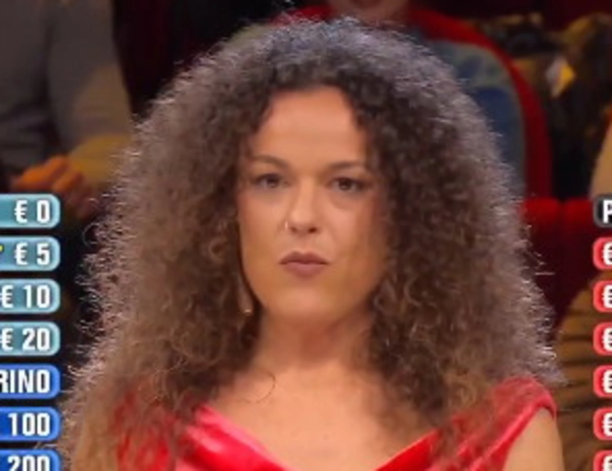 Affari tuoi, rivolta sui titoli di coda: "Cambiate il notaio"