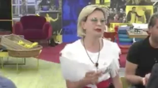 Grande Fratello Vip, Antonella Elia contro Antonio Zequila: "Sei patetico", il complotto del televoto