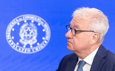 https://media.liberoquotidiano.it/rNAfE4dvDzWBDcZhgMPkWSkqOcEkOoxZMSXhh85xMvs/width:800/quality:90/aW1hZ2VzLzIwMjYvMDYvMjQvMDcyODQ4MjE4LWI3NmU1YzQ0LTQ3OTMtNDU5MC1hODJiLTFjZjYwZmIxMTBmNy5qcGc.webp