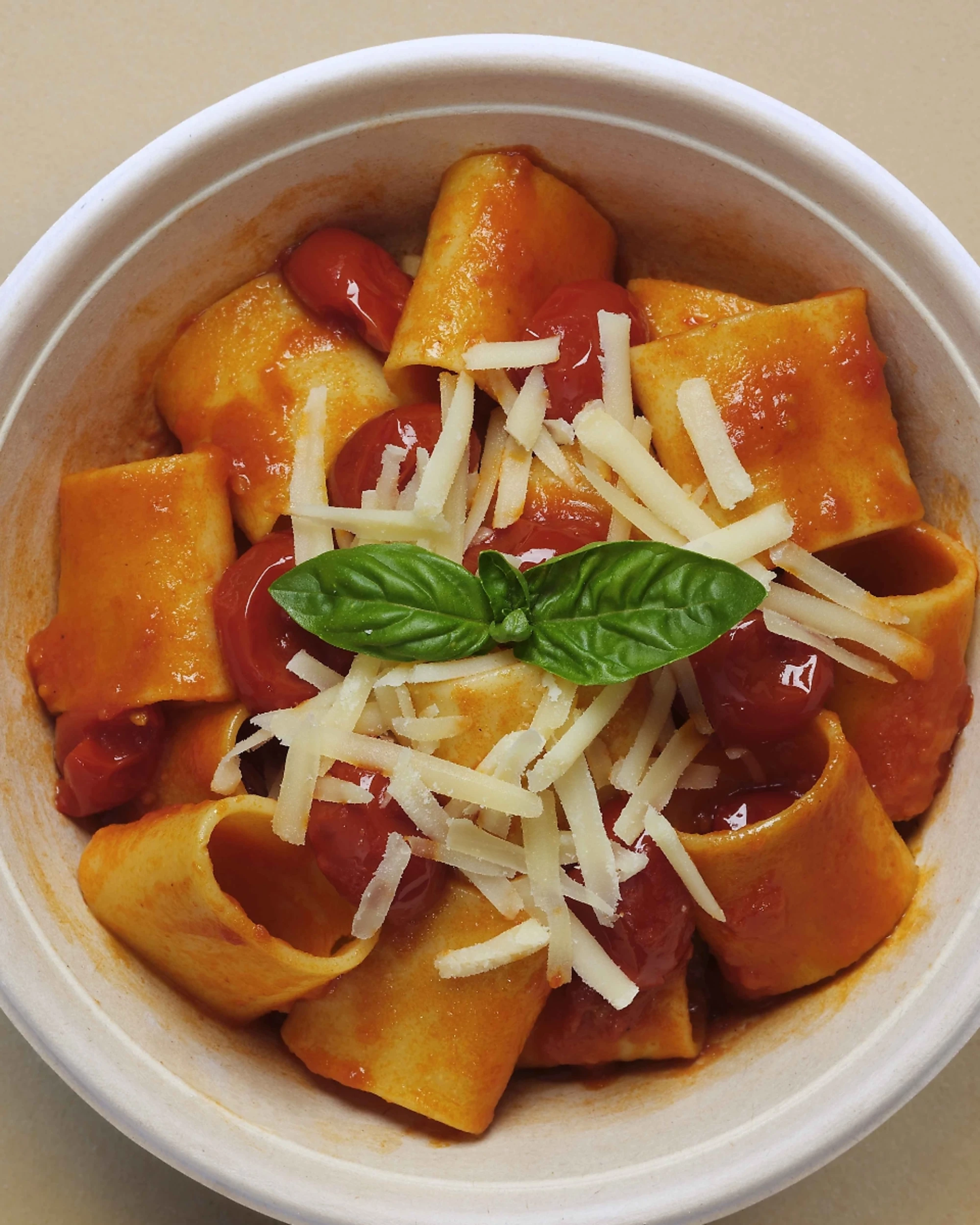 Una pasta estiva con quello che c'è nel frigo...