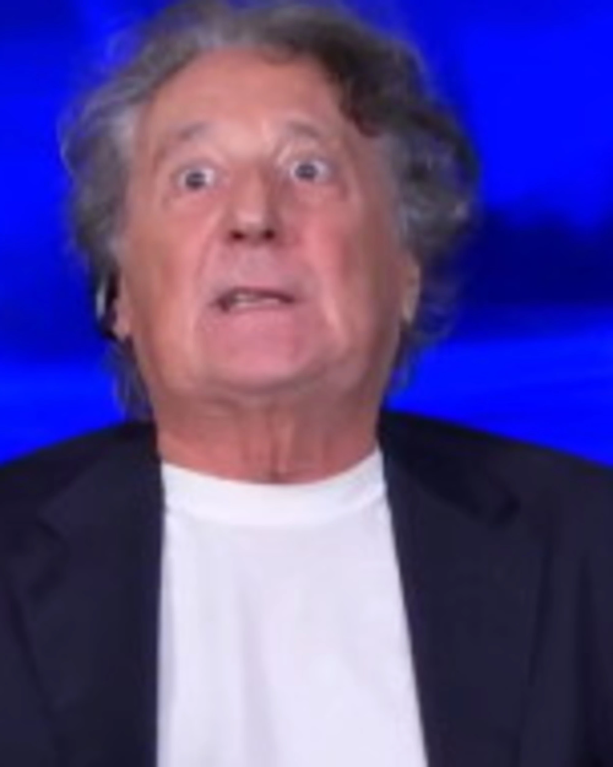 Enzo Iacchetti, la gufata: "Pace a Gaza? Al primo fiammifero..."
