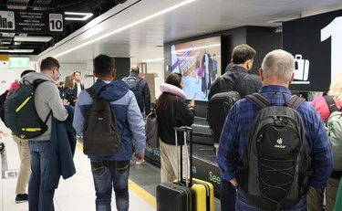 Guerra in Iran, in fuga della guerra e truffati: italiani in trappola, altro dramma