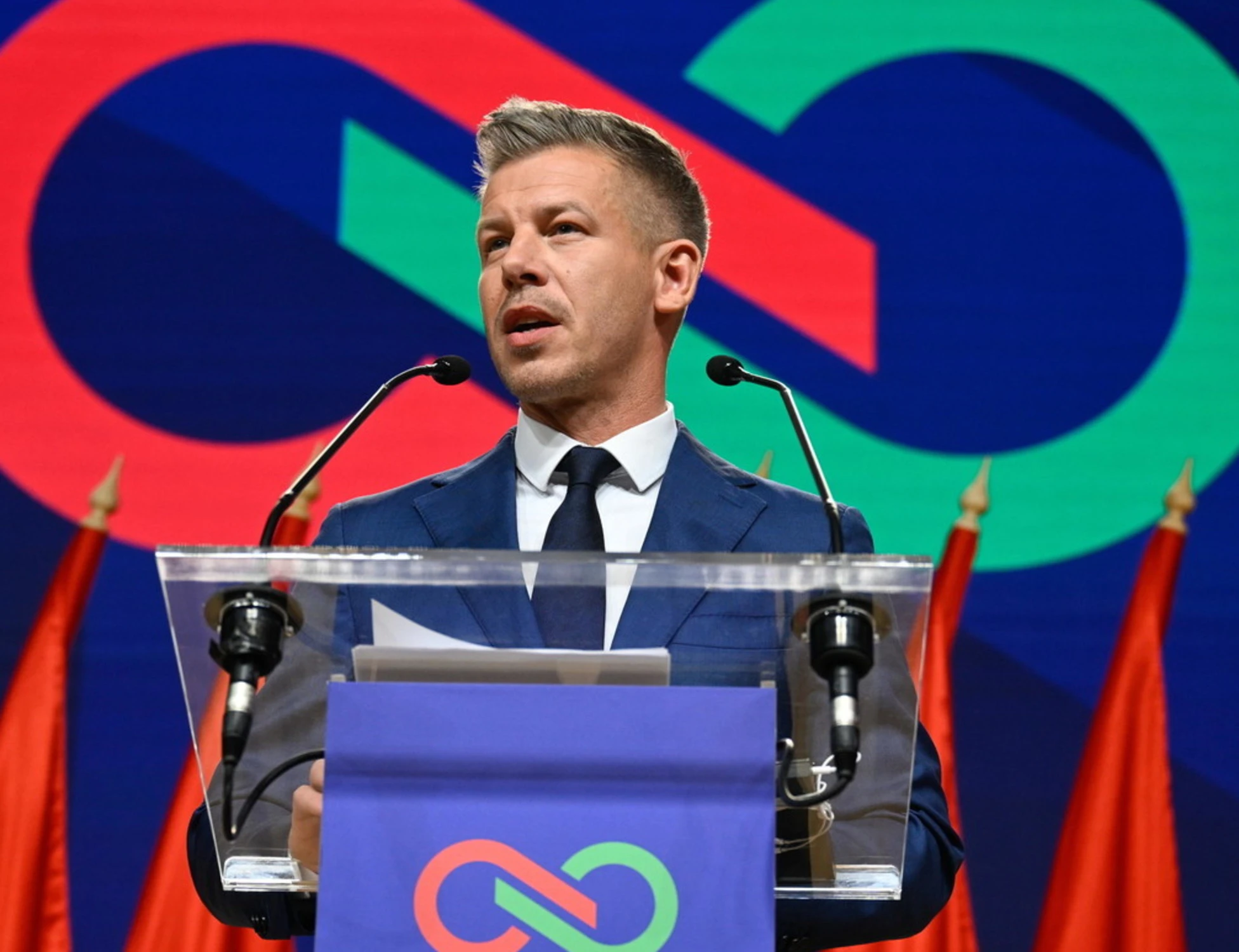 Péter Magyar, il programma: immigrati e guerra, la sinistra che dice?