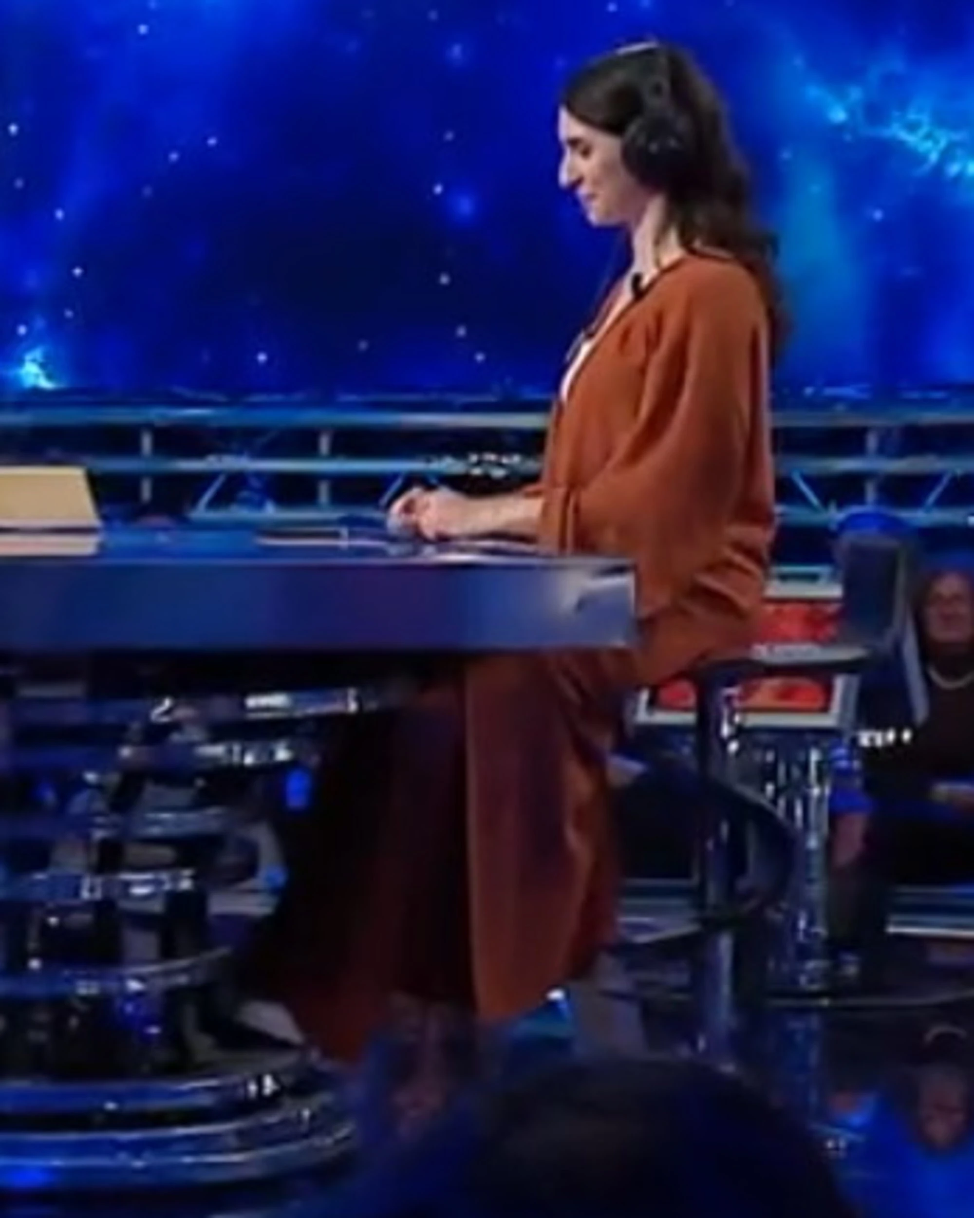 L'Eredità, studio sconvolto: come si presenta Linda alla Ghigliottina