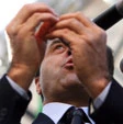 Di Pietro va all'attacco: