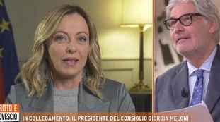 Dritto e Rovescio, "sono quel... di Del debbio": apre l'intervista così e Meloni se la ride, schiaffo a De Luca