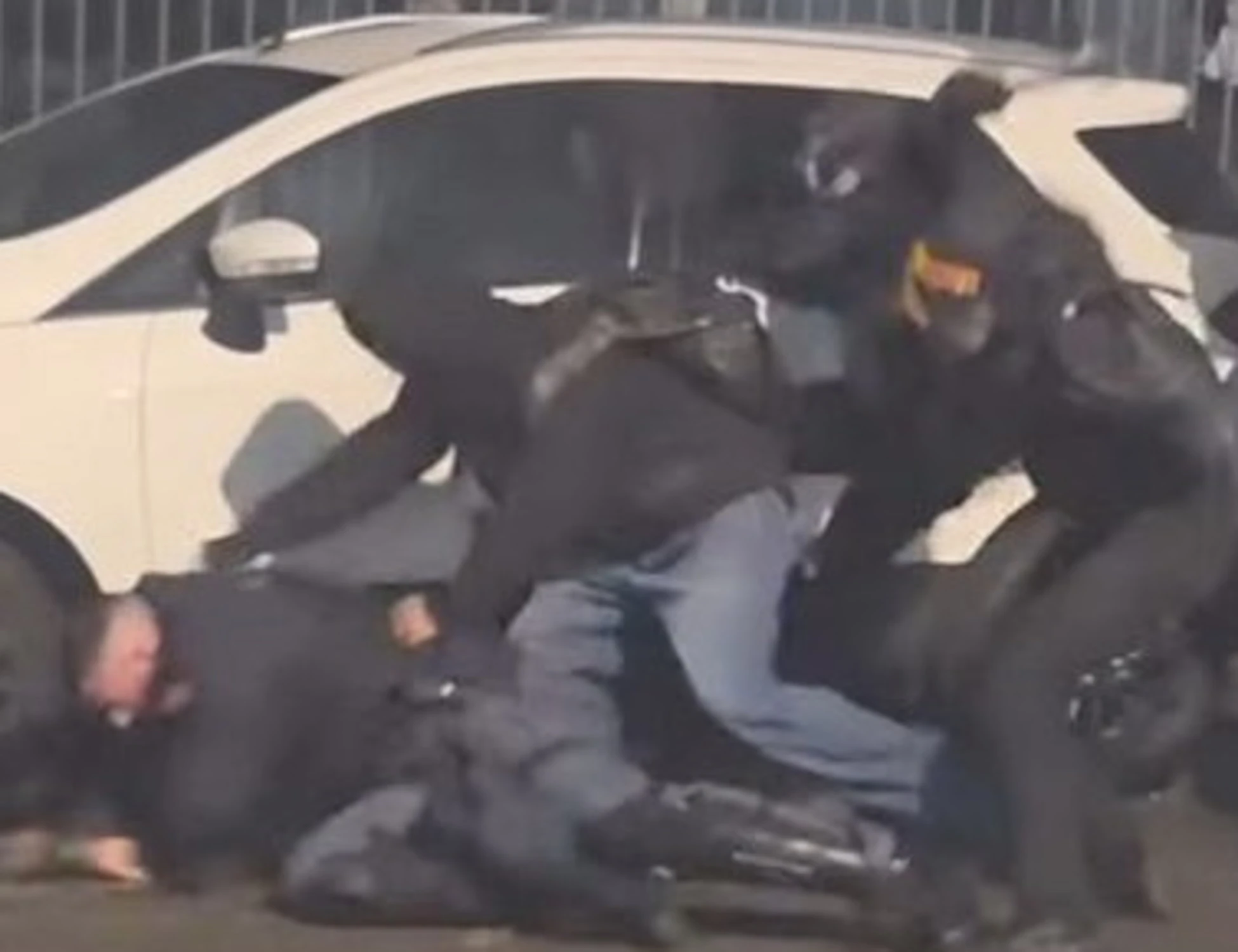 Torino, chi è Angelo Francesco Simionato: il 22enne arrestato per l'aggressione al poliziotto