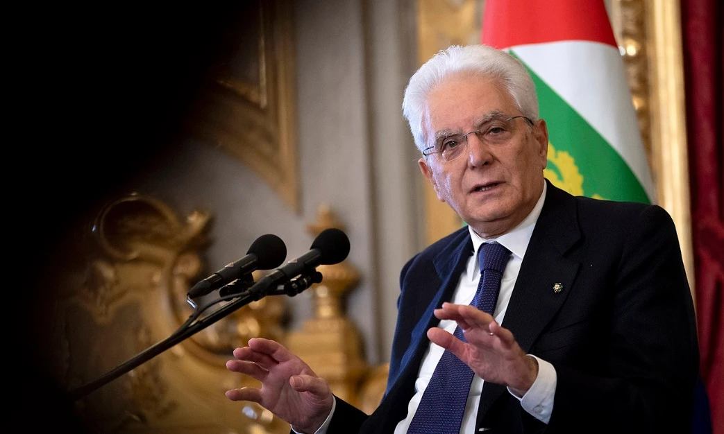 Sergio Mattarella, manovra: "Un dovere per tutti i governo tenere i conti in ordine". E sugli immigrati