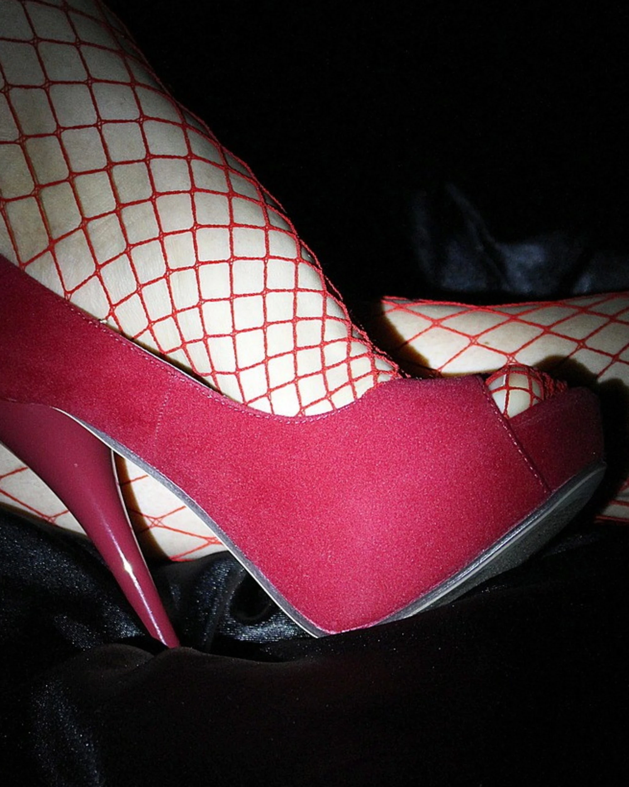 Porno, dal 12 novembre stretta per 48 siti hard: "Dimostrare di avere più di 18 anni"