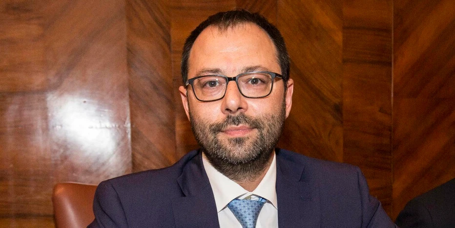 M5s, lo stop alle trivellazioni favorisce la Grecia: Stefano Patuanelli, autogol sul metano