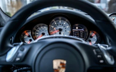 A 312 km/h davanti all'autovelox: può farla franca, ecco come