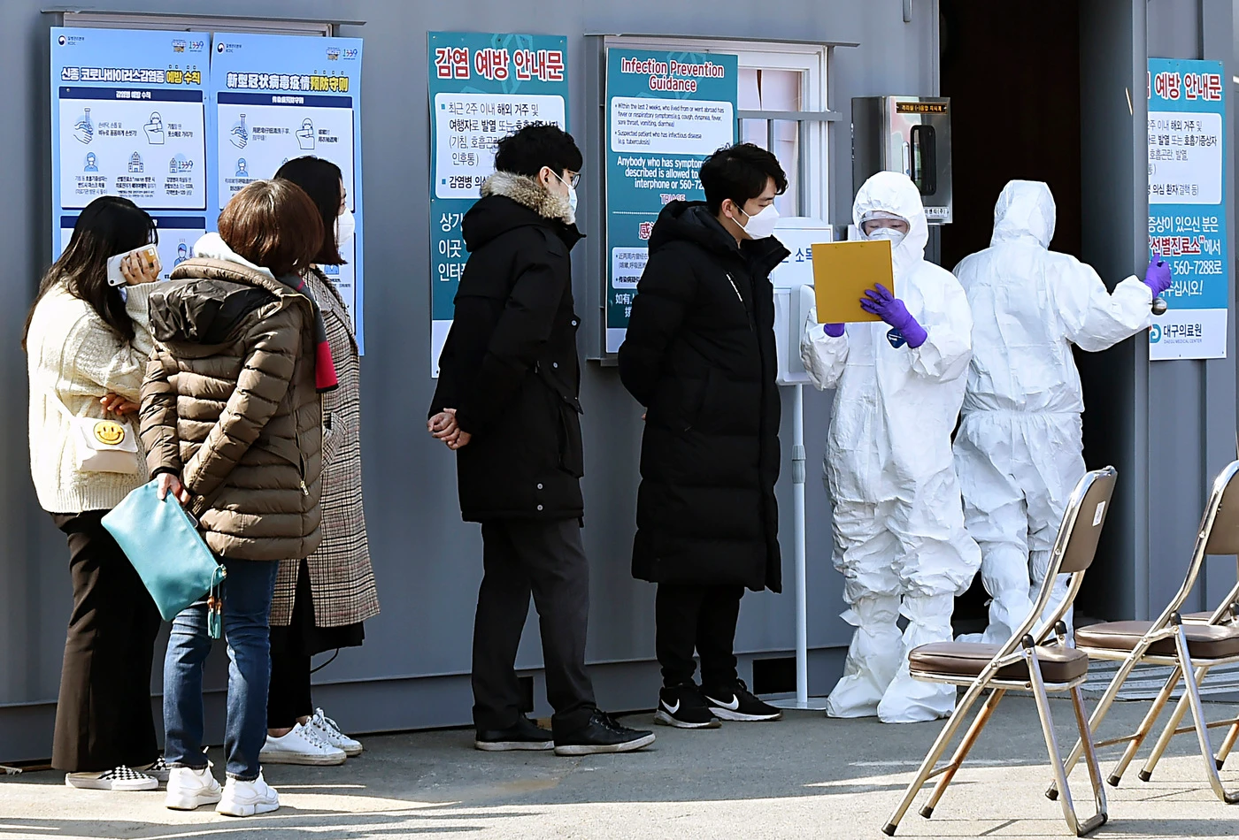 Coronavirus, un'intera famiglia sotto controllo a Genova: tre di loro con sintomi riconducibili all'epidemia