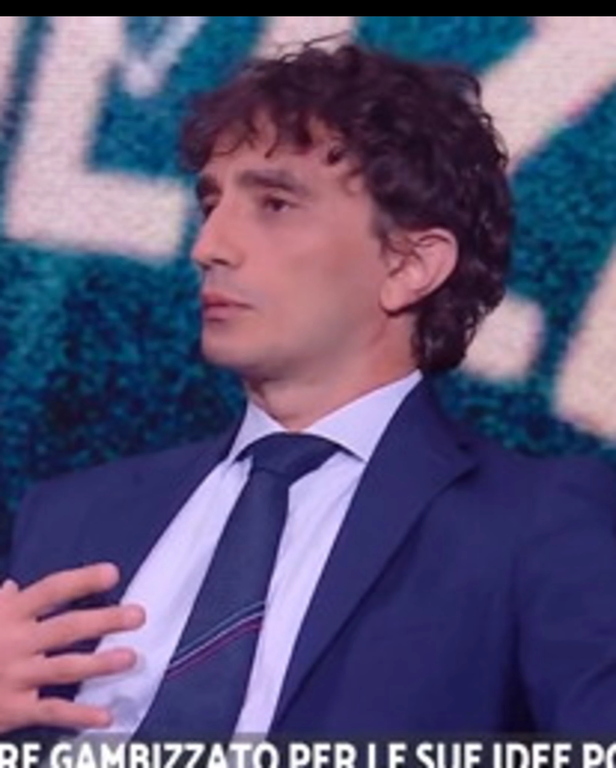 Galeazzo Bignami da brividi: il padre gambizzato dai rossi, "cosa vedo all'orizzonte"