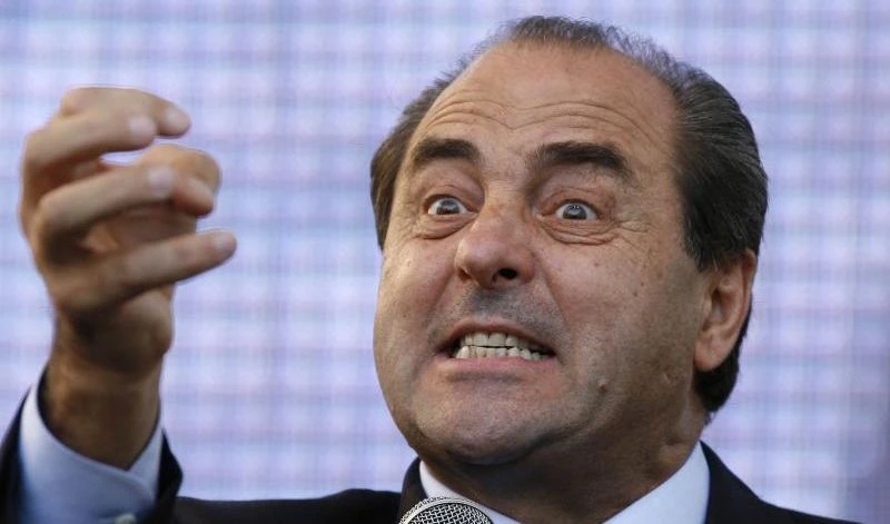 Se ne vanno altri dueDi Pietro ridottoa soli 17 deputati