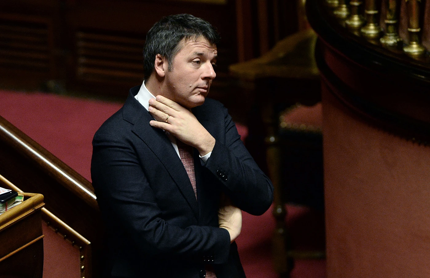 Matteo Renzi, il sondaggio funebre: il peggiore politico dell'anno, come viene umiliato da Salvini e Di Maio