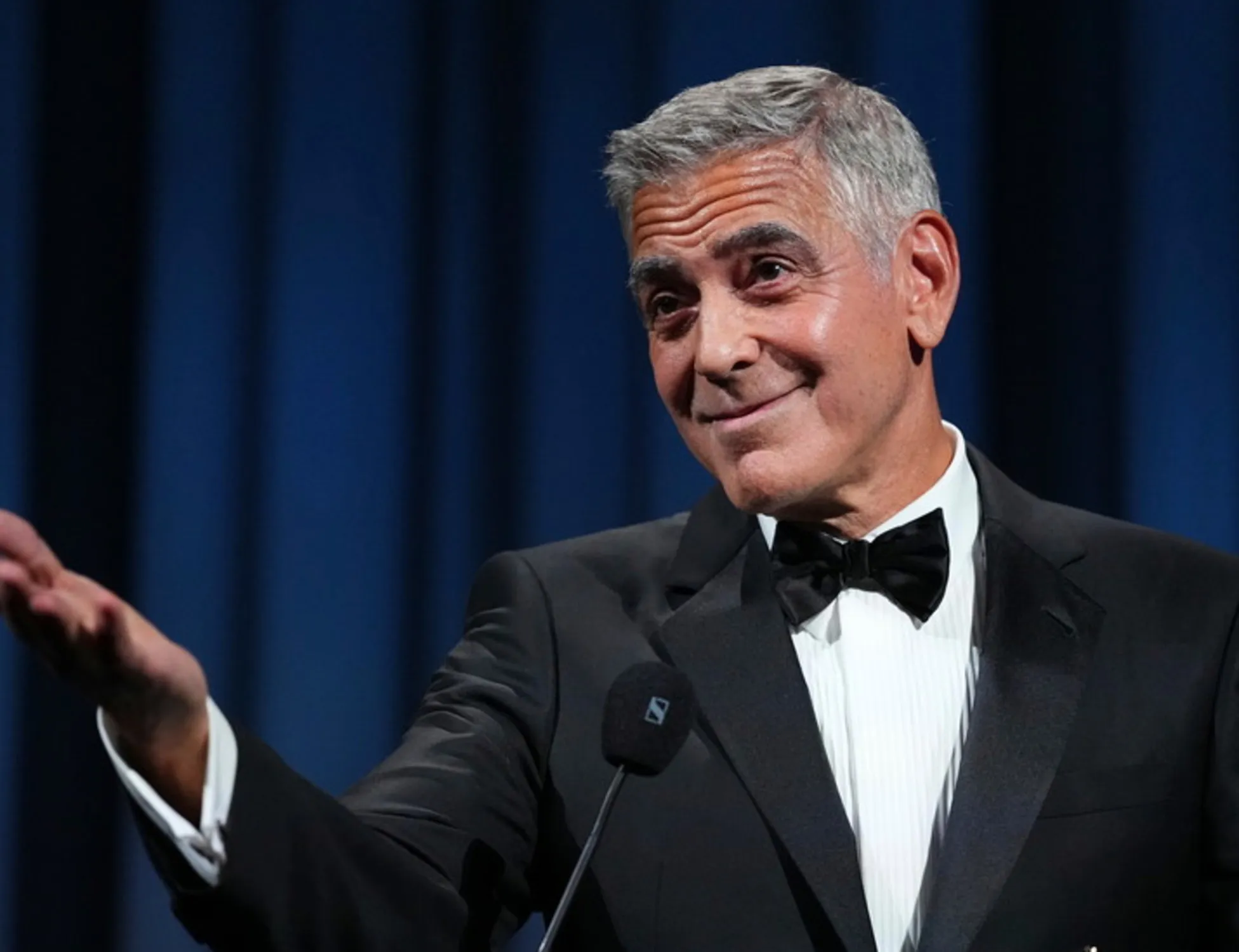 George Clooney contro la destra di Trump: "Siamo in una cachistocrazia"