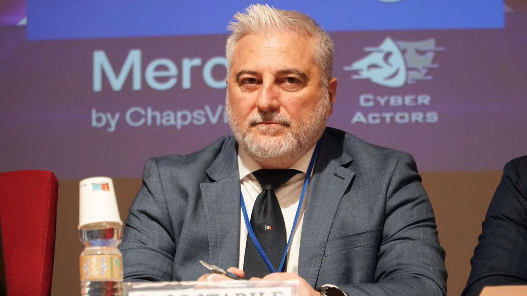 Caso Revolut e l'illusione dell'attacco sofisticato: perché mentre il mondo teme l'IA, in Italia, le aziende (e la PA) cadono sulle PEC. Parla Gerardo Costabile