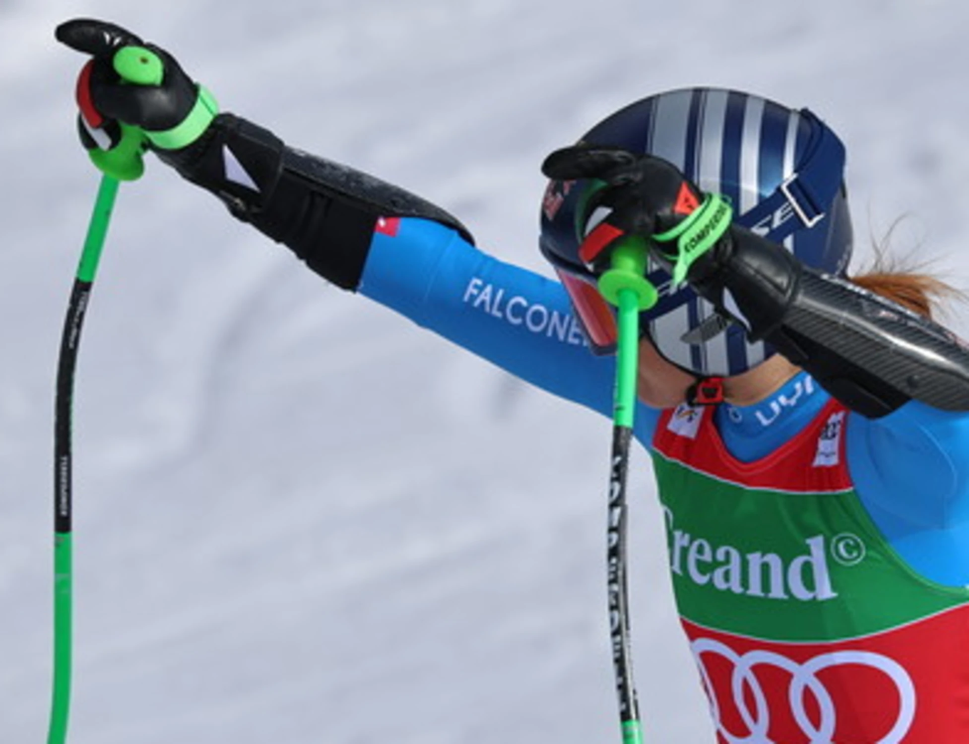 Sofia Goggia, trionfo in SuperG sui Pirenei. Brignone, altro piccolo miracolo