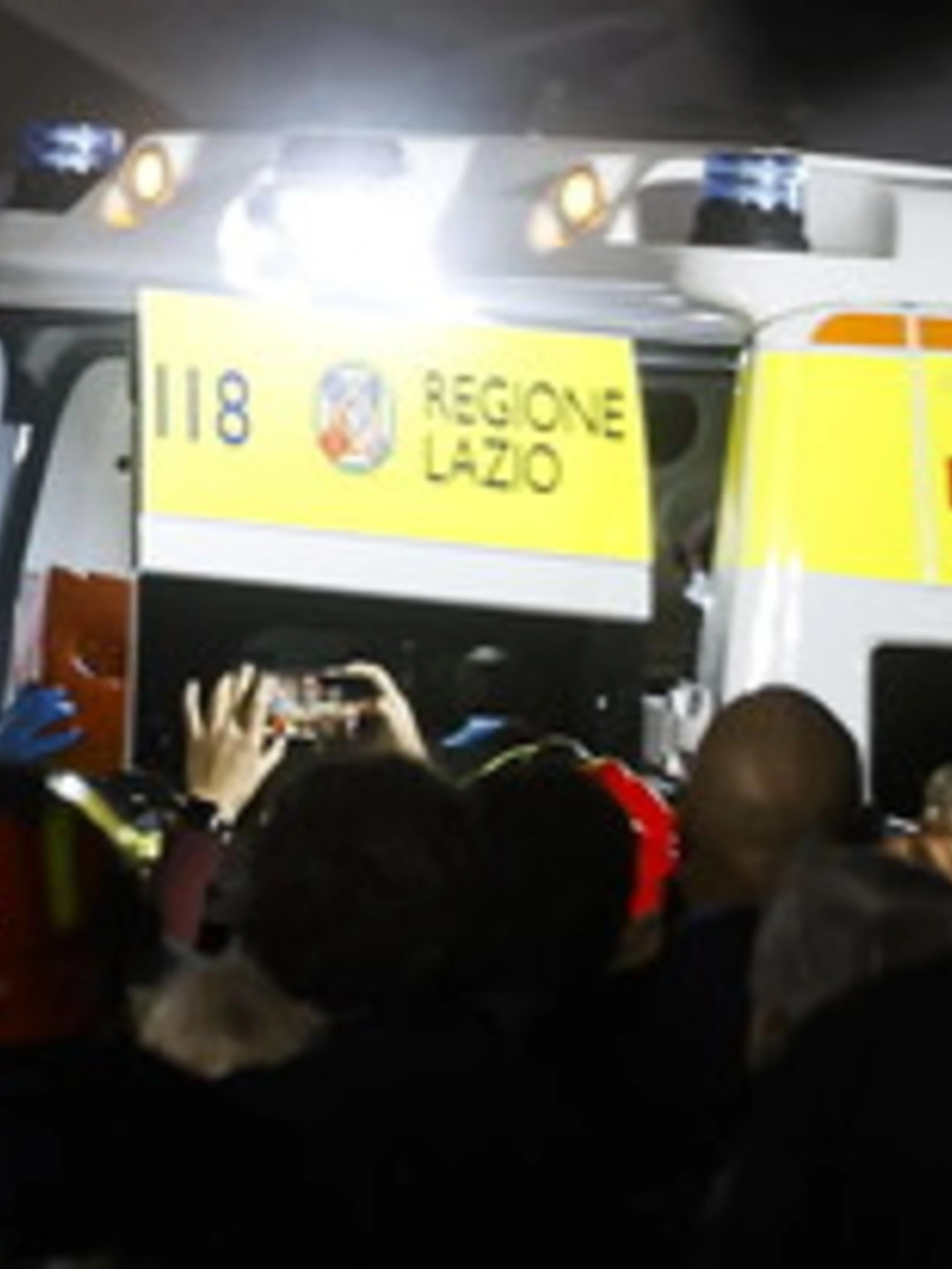 Torre dei conti, morto l'operaio estratto dalle macerie dopo 10 ore